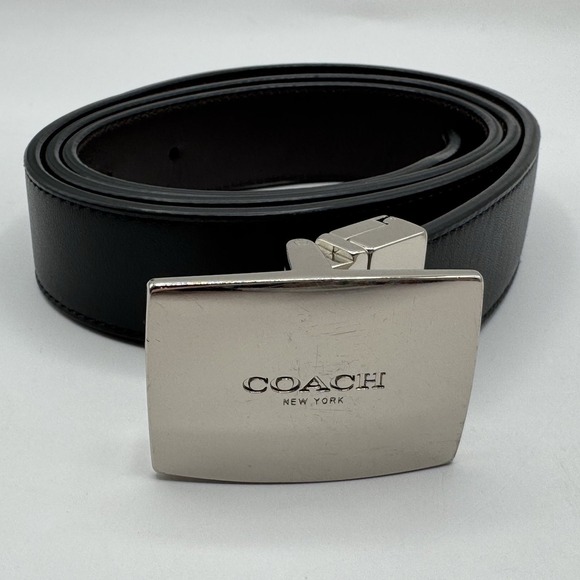 COACH Black Dark Leather Belt Size 36-38" Silver Coach Logo Buckle Old Money - Picture 1 of 6
